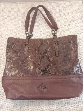 Simply Vera Vera Wang plum colored faux snakeskin chain-link handles tote purse